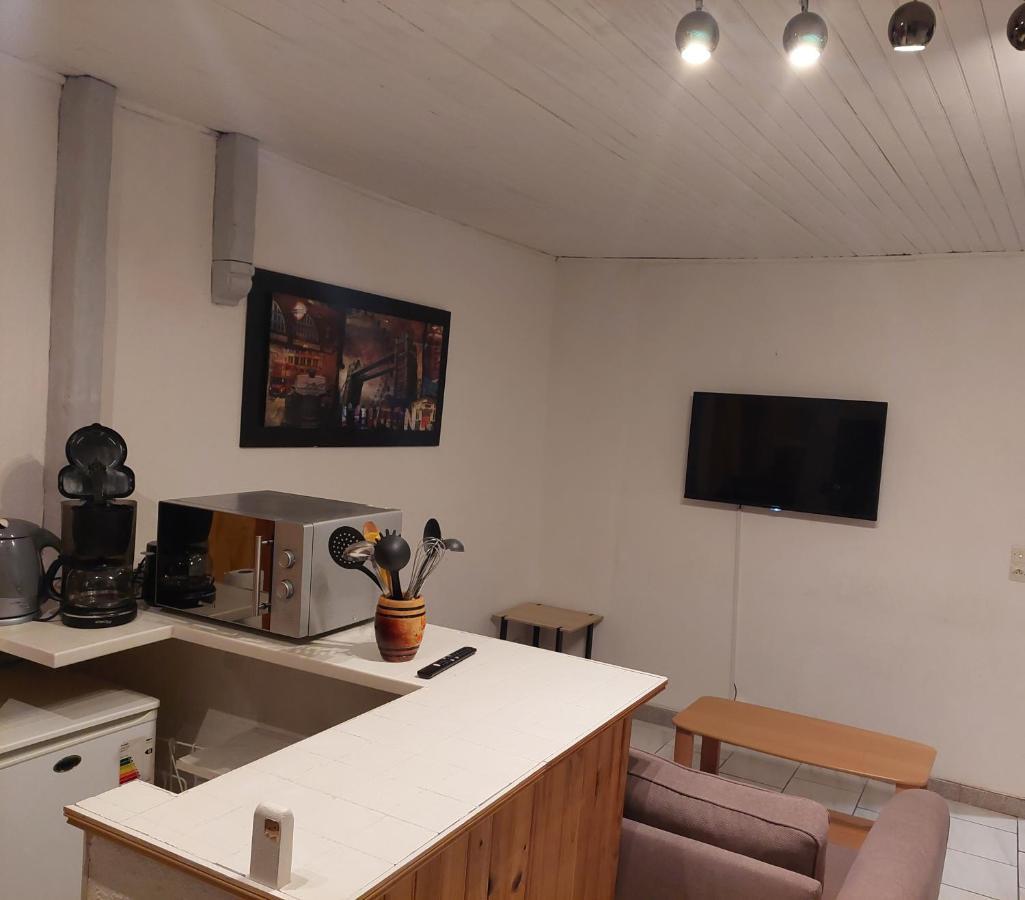 T2 Plein Centre Et Au Calme Apartment โกเตอเรต์ ภายนอก รูปภาพ